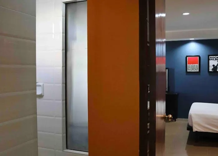Appartamento Soho-style Loft - Center With 4br, Wifi And Gameroom